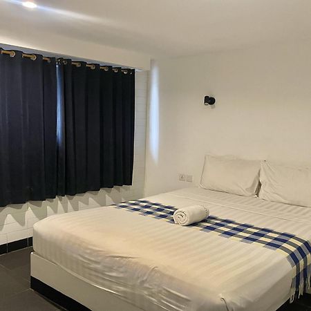 Taman Unique Hotel Сенгиги Екстериор снимка
