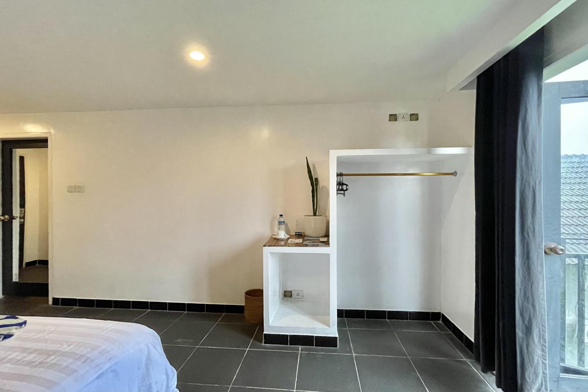 Taman Unique Hotel Сенгиги Екстериор снимка