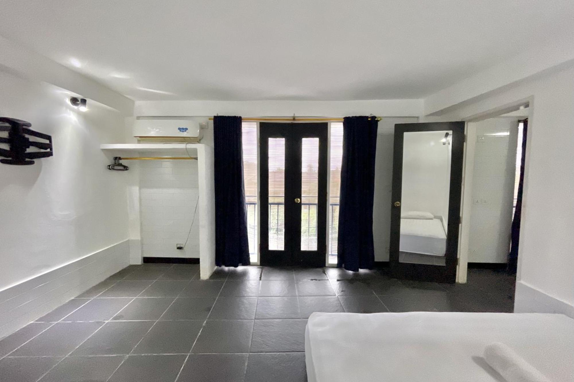 Taman Unique Hotel Сенгиги Екстериор снимка