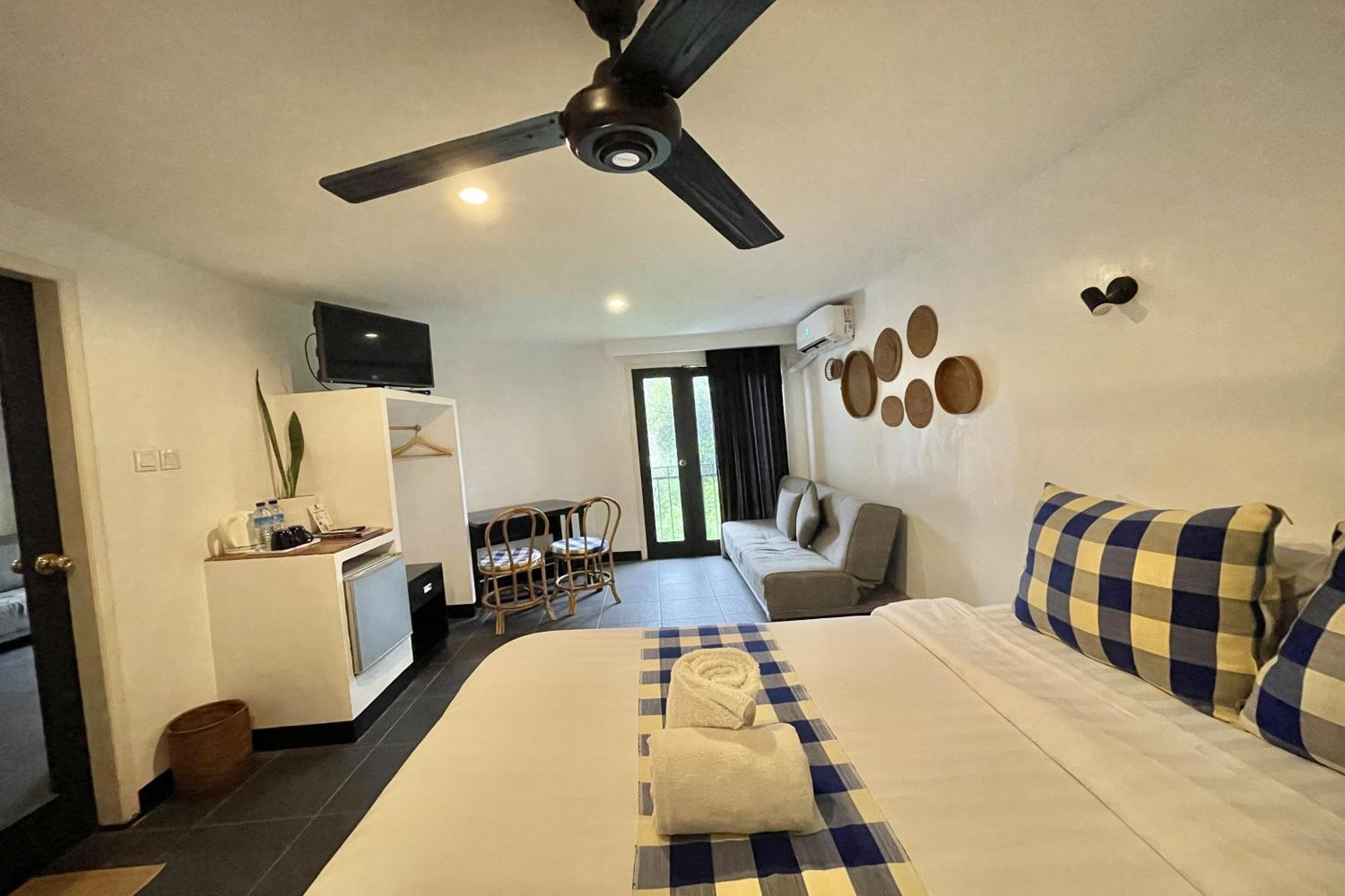 Taman Unique Hotel Сенгиги Екстериор снимка