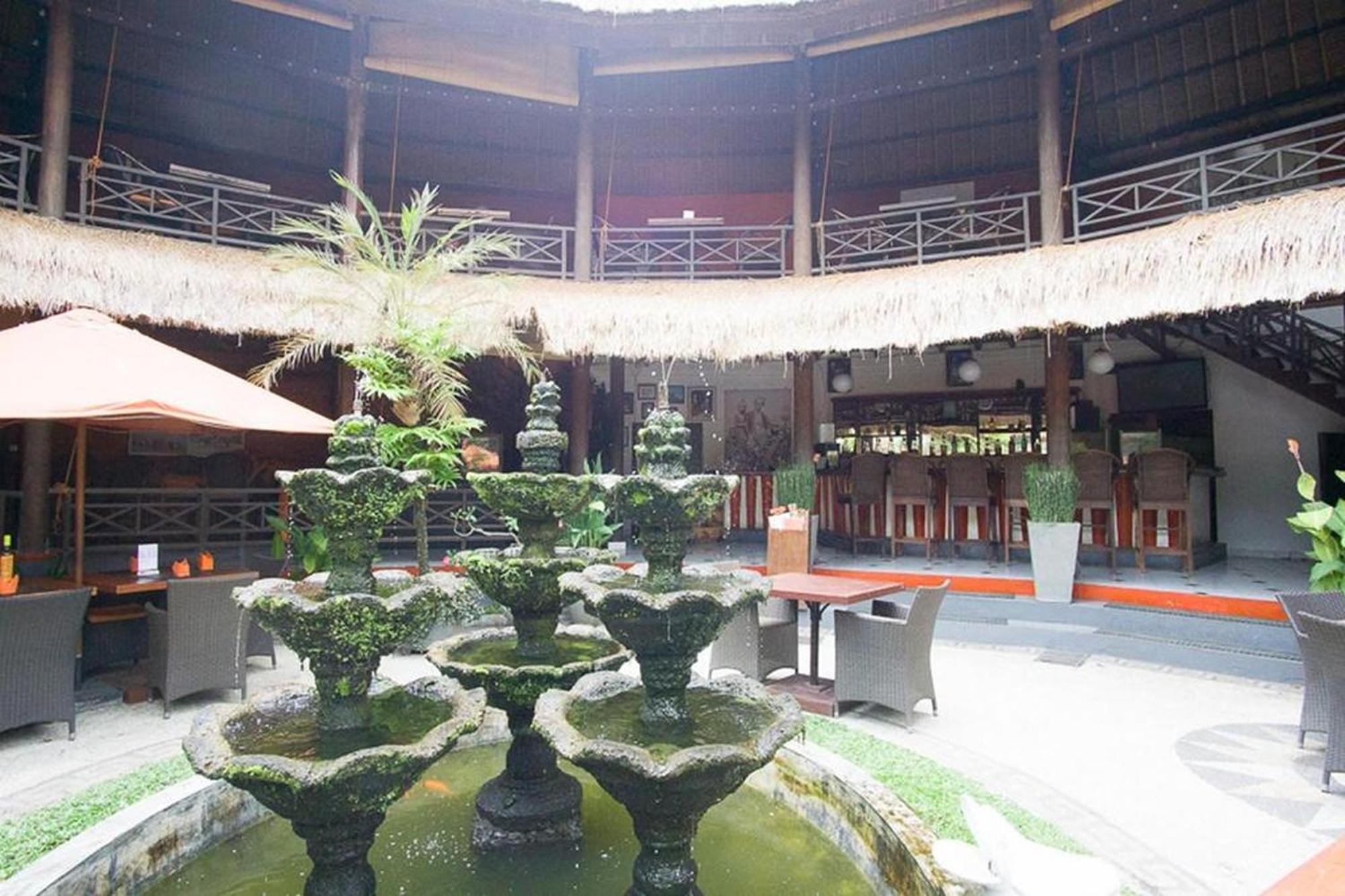 Taman Unique Hotel Сенгиги Екстериор снимка