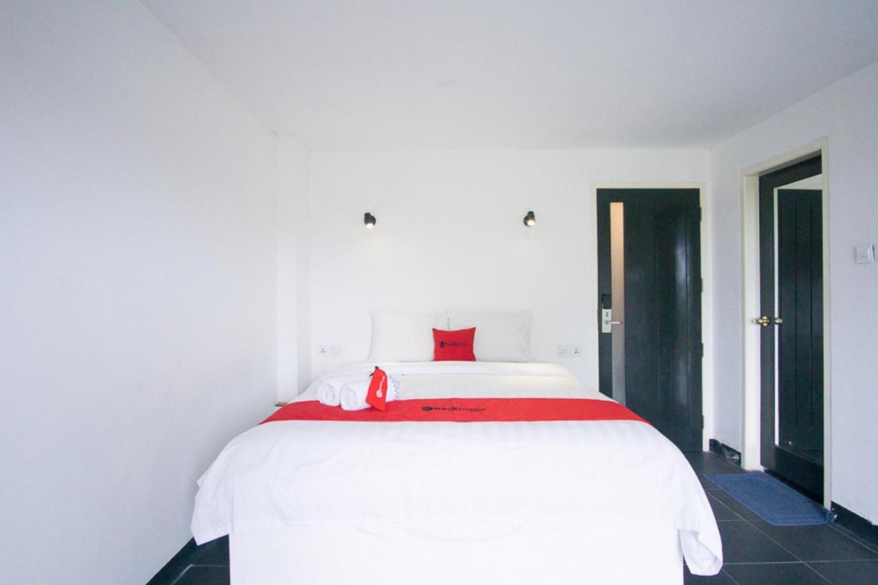 Taman Unique Hotel Сенгиги Екстериор снимка